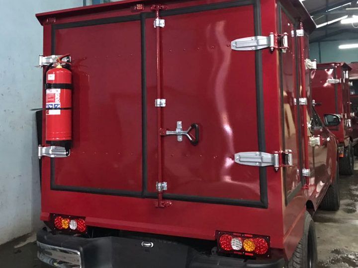 Detalle cierre trasero carrocería