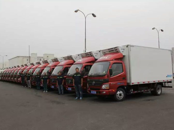 Flota de camiones con carrocería equipada